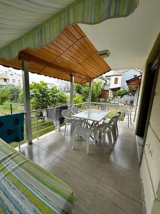 Denize Yakin Muestakil Tripleks Villa Dikili
